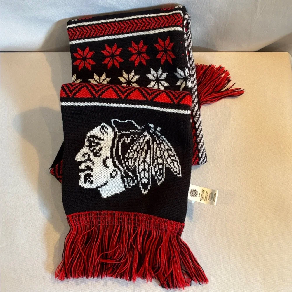 NHL Chicago Blackhawks double sided unisex fan knit winter scarf with fringe OS